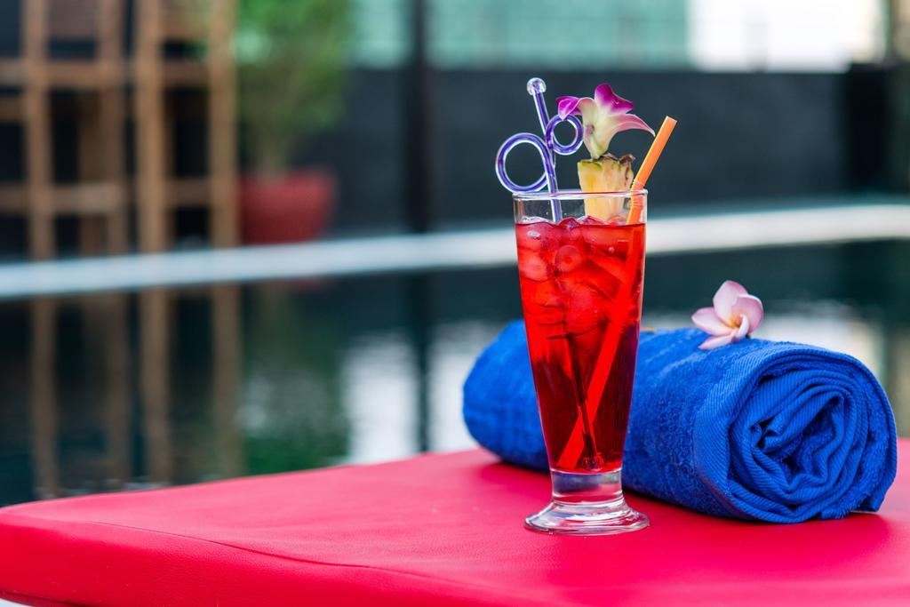 פנום פן Diamond Palace Resort & Sky Bar מראה חיצוני תמונה
