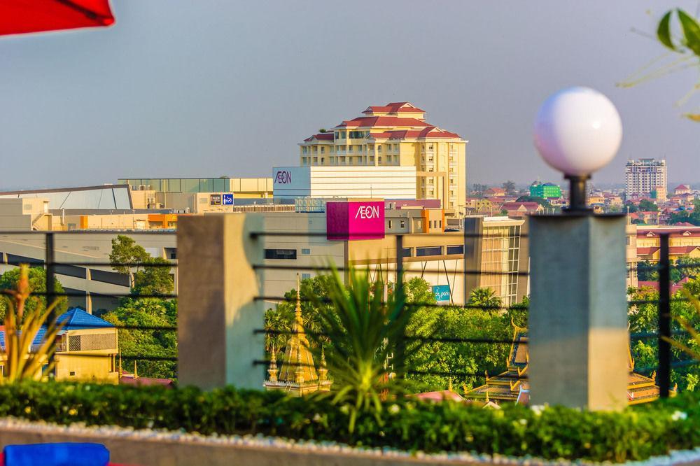 פנום פן Diamond Palace Resort & Sky Bar מראה חיצוני תמונה