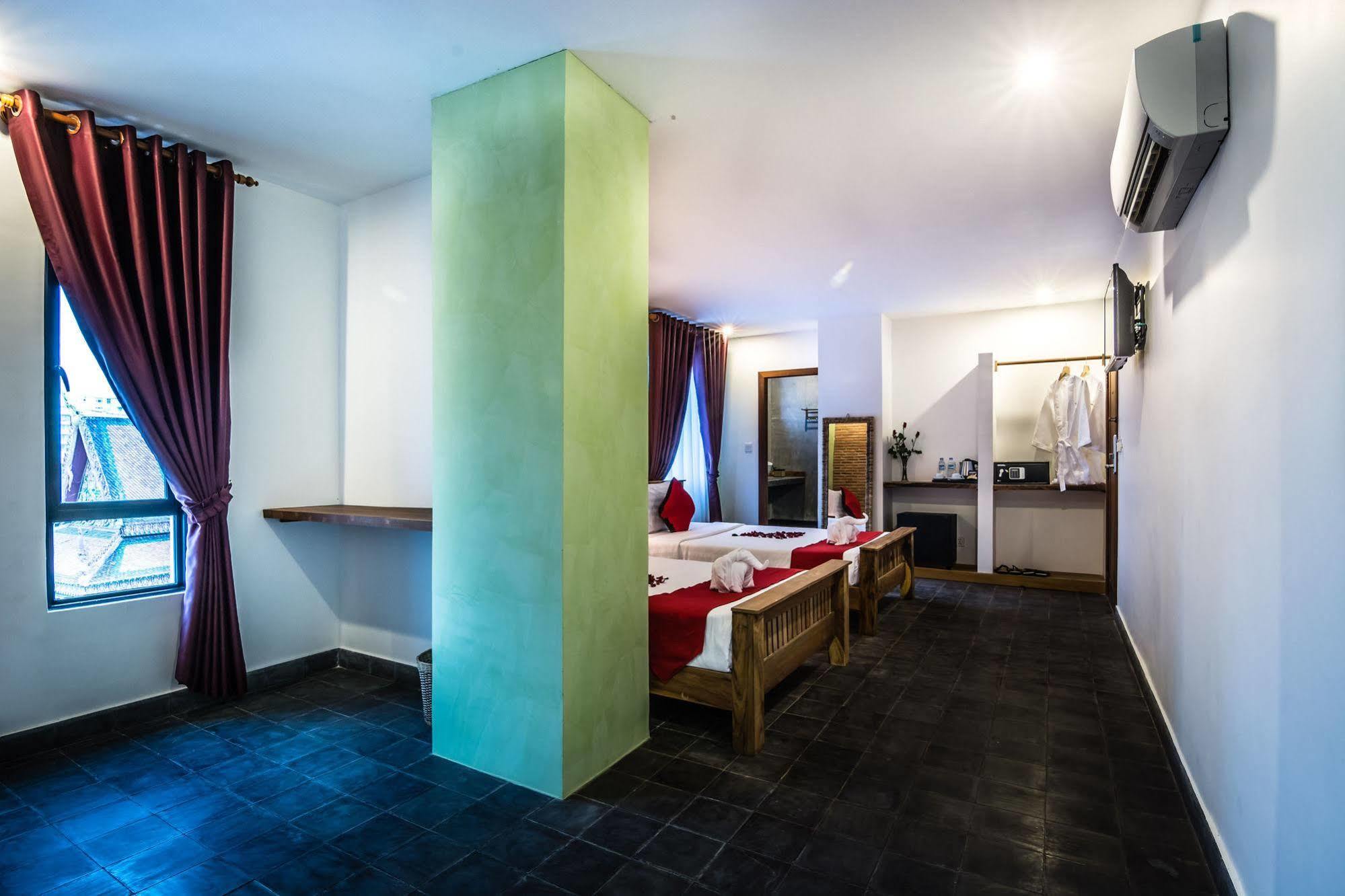 פנום פן Diamond Palace Resort & Sky Bar מראה חיצוני תמונה