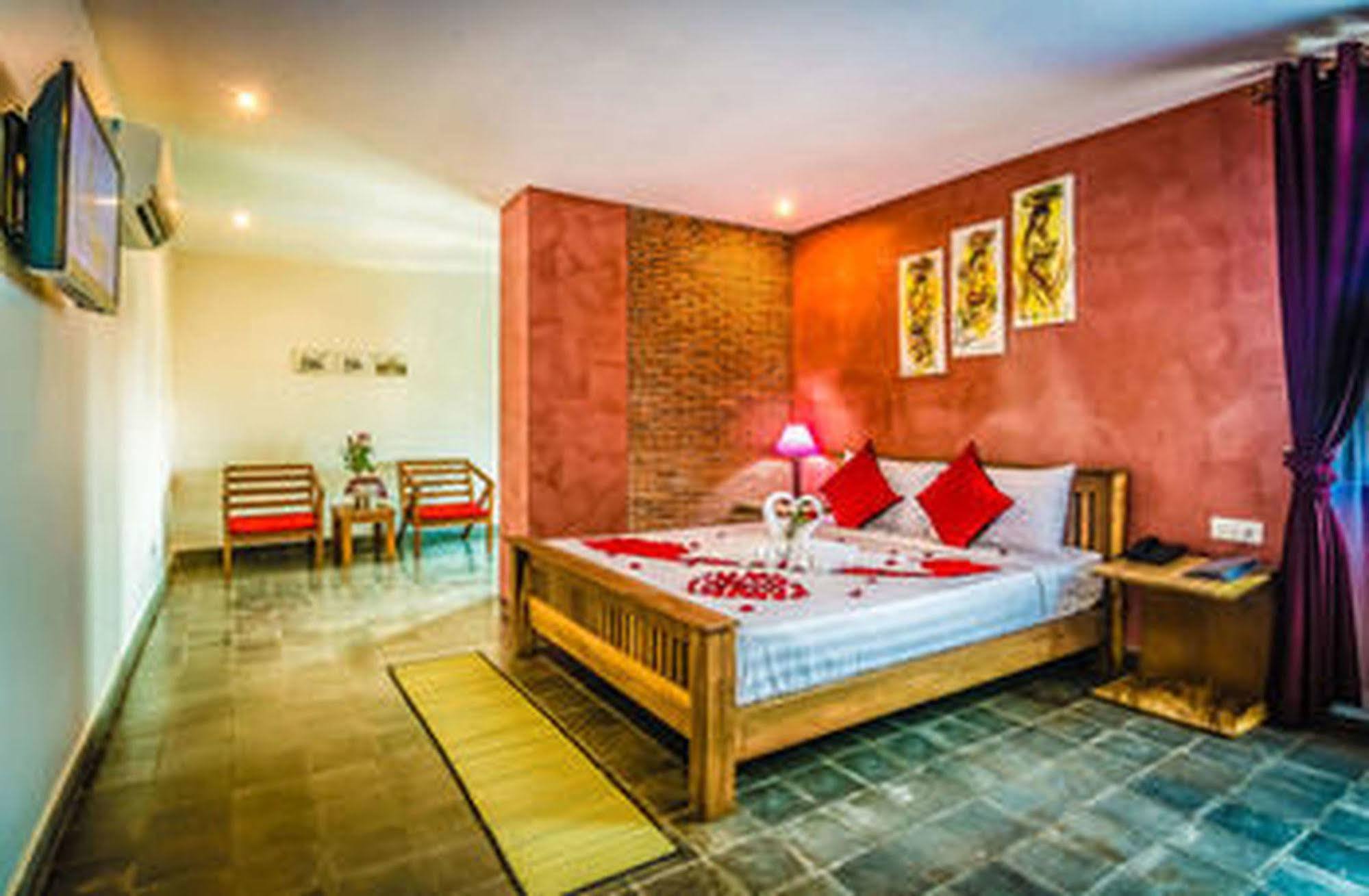 פנום פן Diamond Palace Resort & Sky Bar מראה חיצוני תמונה