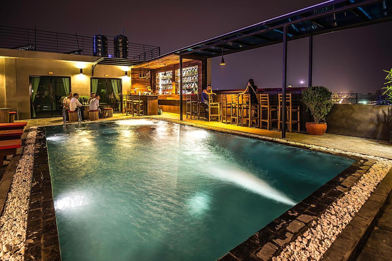 פנום פן Diamond Palace Resort & Sky Bar מראה חיצוני תמונה